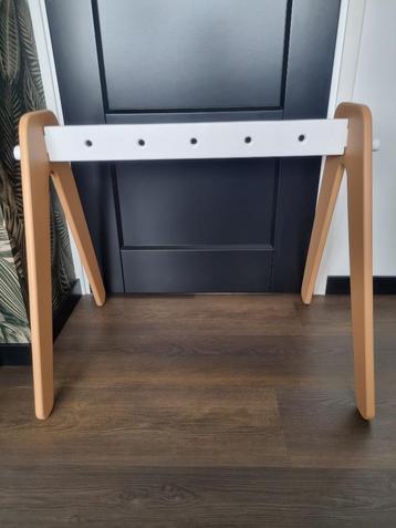 Houten Baby Gym beschikbaar voor biedingen