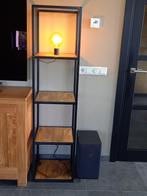 vakkenkast met lamp, Huis en Inrichting, Kasten | Wandmeubels, Ophalen, Met plank(en), Zo goed als nieuw, Minder dan 150 cm