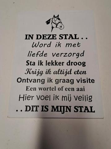 Tekstbord voor de paardenliefhebbers beschikbaar voor biedingen