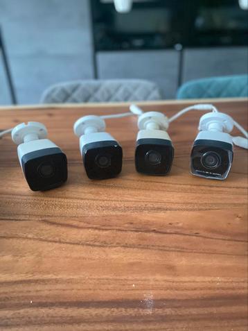 4x I51DL Beveiligingscamera’s (PoE + audio) + defecte N48PBB beschikbaar voor biedingen