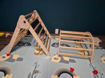Klimrek + Boog | Montessori stijl – Als nieuw! beschikbaar voor biedingen