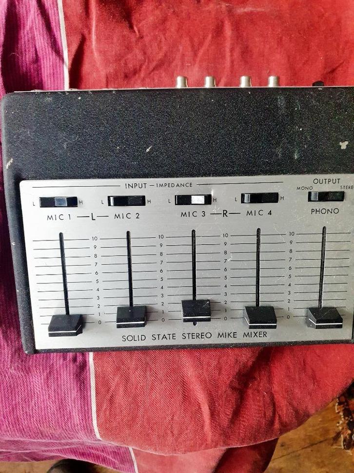 vintage mengpaneeltje phono/mic 9 volt, Muziek en Instrumenten, Mengpanelen, Gebruikt, Minder dan 5 kanalen, Ophalen of Verzenden