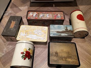 Verzameling van 7 blikken beschikbaar voor biedingen