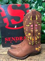 Nieuwe geweldig mooie ibiza stijl laarzen van Sendra maat 36, Bruin, Nieuw, Ophalen of Verzenden, Sendra
