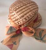 Leuke feestelijke hoed  met sjaal, Ophalen of Verzenden, Zo goed als nieuw