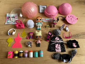 LOL Surprise kledingset, poppen, accessoires. beschikbaar voor biedingen