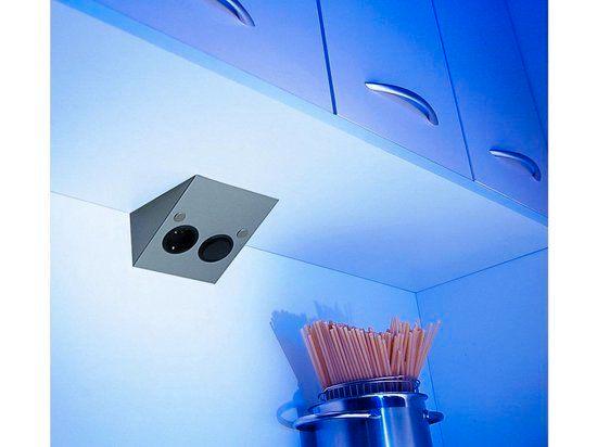 Onderbouw keuken stekkerdoos 2-voudig RVS Berker geaardThebo, Doe-het-zelf en Verbouw, Elektra en Kabels, Stopcontact, Ophalen of Verzenden