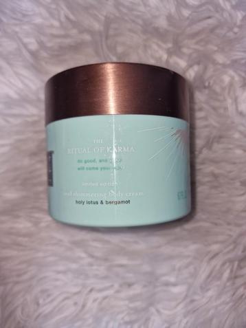 Rituals of Karma Body Crème Cream Lichaam Bergamot! Shimmer  beschikbaar voor biedingen