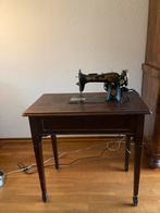 Oude electische singer naaimachine ( tafel model ), Antiek en Kunst, Antiek | Naaimachines, Ophalen