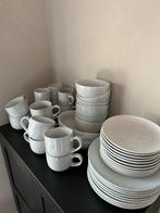 Lichtgrijs Servies - Compleet!, Keramiek, Ophalen of Verzenden, Zo goed als nieuw, Effen