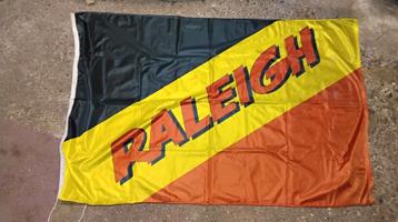 RALEIGH RECLAMEVLAG beschikbaar voor biedingen