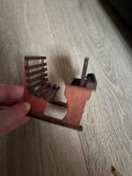 Miniatuur lessenaar,  tuingereedschap en Bankje Poppenhuis, Antiek en Kunst, Antiek | Speelgoed, Ophalen of Verzenden