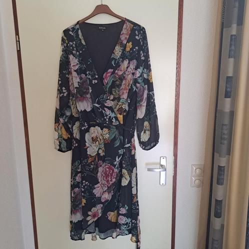 9) overslag jurk merk M&S maat 54, Kleding | Dames, Grote Maten, Zo goed als nieuw, Jurk, Zwart, Ophalen of Verzenden
