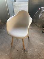 Witte design stoel, Huis en Inrichting, Stoelen, Ophalen, Wit, Zo goed als nieuw, Eén