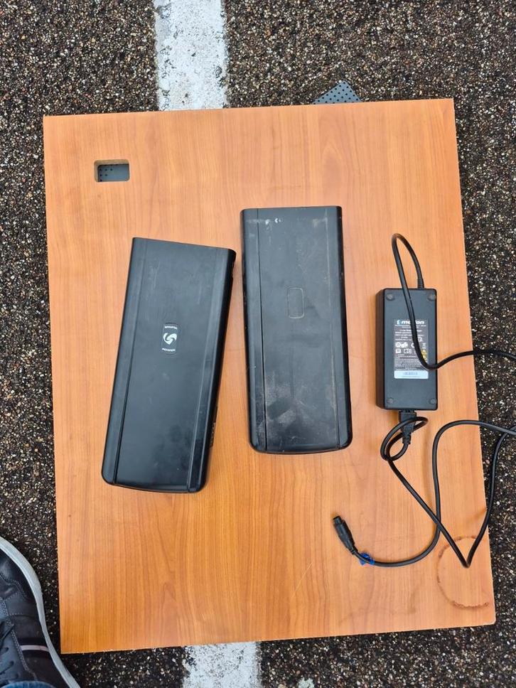 2x sparta en batavus  b300/b400 accu, Fietsen en Brommers, Fietsaccessoires | Fietsaccu's, Gebruikt, Ophalen