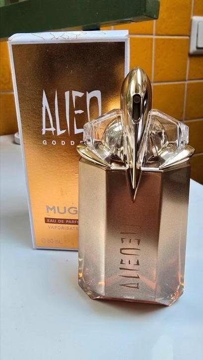 Thierry Mugler Alien Goddess parfum 60ml, Sieraden, Tassen en Uiterlijk, Uiterlijk | Parfum, Zo goed als nieuw, Ophalen of Verzenden