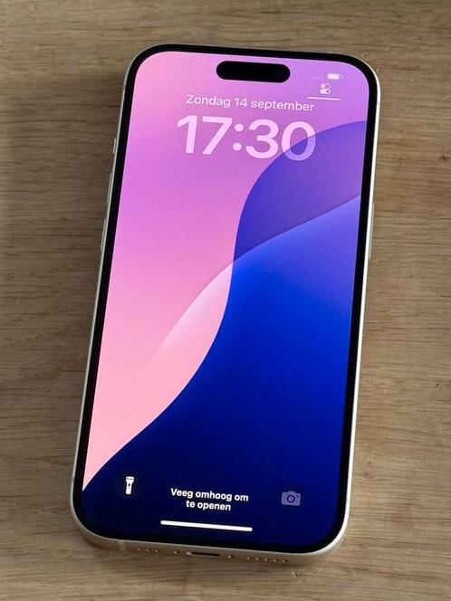 Prachtige iPhone 15 Yellow 128GB, met 99% batterijconditie!, Telecommunicatie, Mobiele telefoons | Apple iPhone, Zo goed als nieuw