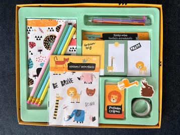 Nieuw Stationery Set/Kit de Bureau Dieren beschikbaar voor biedingen