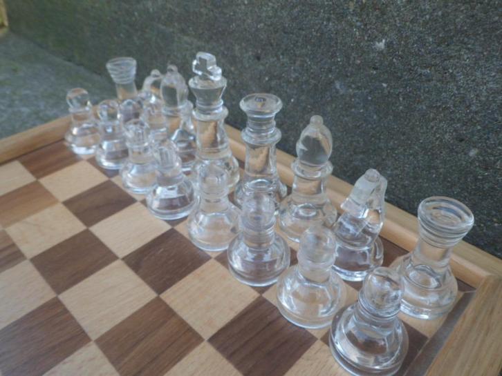 glazen schaakstukken / schaakspel glas exclusief schaakbord., Antiek en Kunst, Antiek | Glas en Kristal, Ophalen of Verzenden