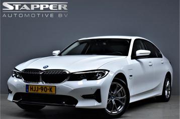 BMW 3-serie 330e 292pk Sport Line Plus 1eEig Dealer OH Carpl beschikbaar voor biedingen