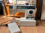 Singer 4671 Favourite – Stevige Vintage Naaimachine, Hobby en Vrije tijd, Naaimachines en Toebehoren, Ophalen, Zo goed als nieuw