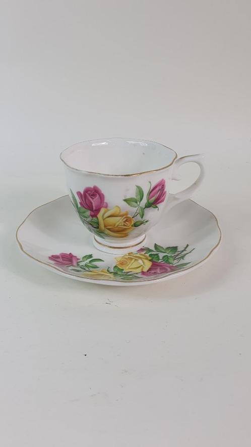 Vintage kop en schotel, Royal Goedewaagen Gouda. 4C9, Antiek en Kunst, Antiek | Servies los, Ophalen of Verzenden