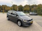 Volkswagen Touran 1.6 TDI SCR Highline Business R 7p Automaa, Stof, Gebruikt, Euro 6, 23 km/l