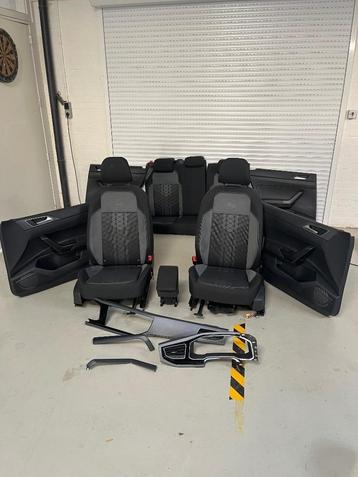 Taigo R-line Alcantara stof Stoelairbags en stoelverwarming  beschikbaar voor biedingen