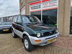 Nissan Terrano 2.4 SE - Airco - 4x4 - Nieuwe Apk -, Euro 2, Stof, Gebruikt, 4 cilinders