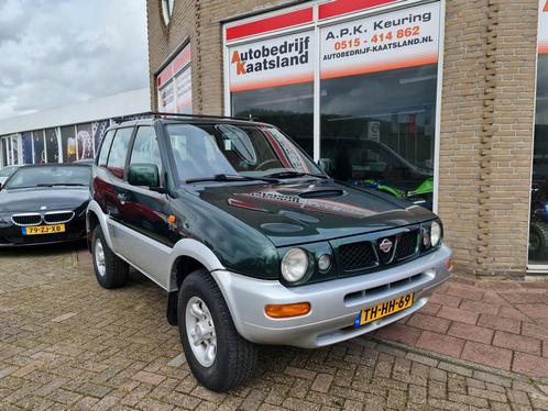 Nissan Terrano 2.4 SE - Airco - 4x4 - Nieuwe Apk -, Auto's, Nissan, Bedrijf, Te koop, Terrano, 4x4, ABS, Airbags, Airconditioning