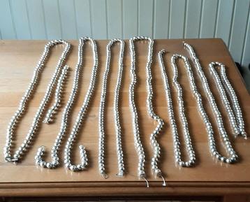 Antieke zilveren kerstslingers, glaskralen in één koop beschikbaar voor biedingen