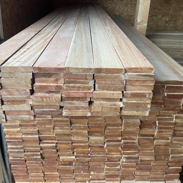 Merbau hardhouten Geschaafde/Gladde planken 18x90mm delen, Doe-het-zelf en Verbouw, Hout en Planken, Nieuw, Plank, Overige houtsoorten