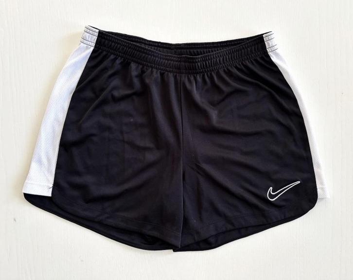 NIEUW! Nike dri fit dames shorts zwart S, Kleding | Dames, Sportkleding, Nieuw, Maat 36 (S), Zwart, Verzenden