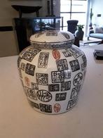 Chinese dekselpot., Antiek en Kunst, Antiek | Keramiek en Aardewerk, Ophalen of Verzenden