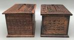 2 Vintage hardhouten sigarettenhouders Indonesië 1950/1960, Ophalen of Verzenden, Gebruikt, Tabaksdoos of Verpakking