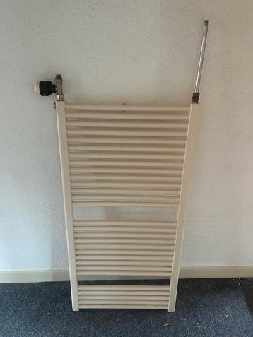 Radiator - Gebruikt - 60-150cm breed beschikbaar voor biedingen