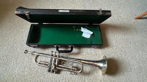 Vintage Stratford trompet met originele koffer, Muziek en Instrumenten, Blaasinstrumenten | Trompetten, Bes-trompet, Met koffer
