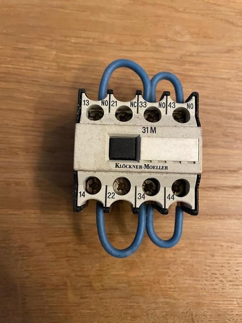 Klockner Moeller 31 DIL M hulpcontact, Hobby en Vrije tijd, Elektronica-componenten, Gebruikt, Ophalen of Verzenden