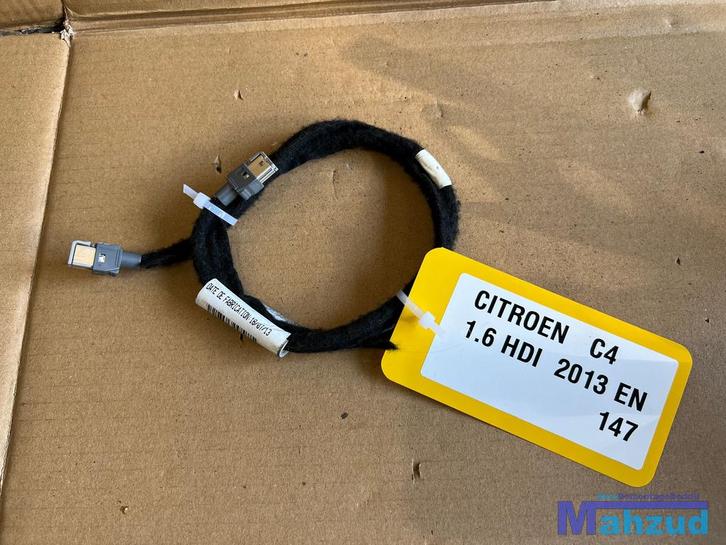 CITROEN C4 2 berline RADIO kabel USB 2009-2016, Auto diversen, Autoradio's, Ophalen of Verzenden