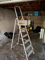 Ladder 6 treden, Doe-het-zelf en Verbouw, Ladders en Trappen, Ophalen, Zo goed als nieuw, 4 meter of meer