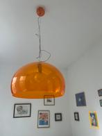 Kartell lamp fly in oranje, Huis en Inrichting, Ophalen of Verzenden, Gebruikt, Kunststof, 50 tot 75 cm