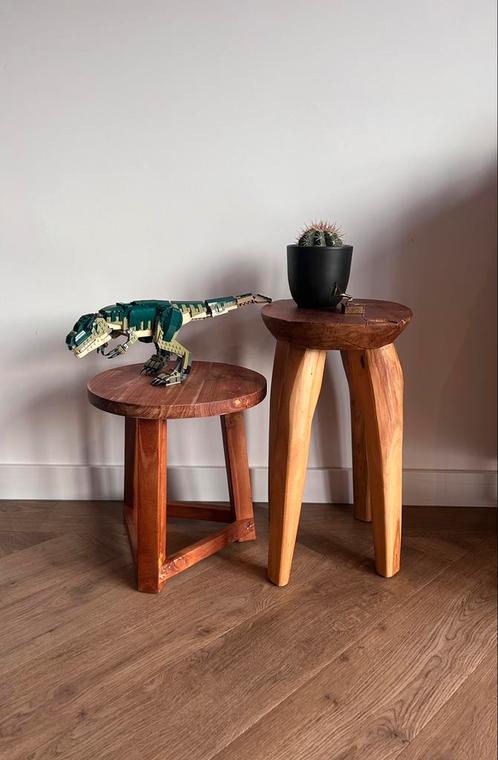 2x Bijzet/Plantentafel, Huis en Inrichting, Tafels | Bijzettafels, Zo goed als nieuw, Rond, Minder dan 55 cm, Hout, Ophalen of Verzenden