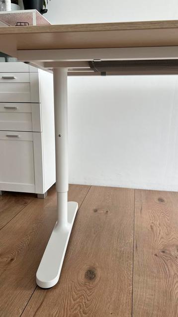IKEA Bureau - In hoogte verstelbaar - afbeelding 2