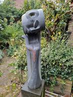 Abstract stenen Beeld op sokkel, Antiek en Kunst, Kunst | Beelden en Houtsnijwerken, Ophalen