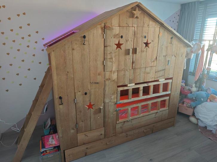 Super gave steigerhouten stapelbed/huisje!, Kinderen en Baby's, Kinderkamer | Stapelbedden en Hoogslapers, Gebruikt, Stapelbed