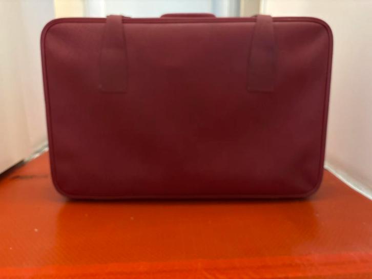 Vintage Rode Memorabel Reiskoffer - 70 cm, Sieraden, Tassen en Uiterlijk, Koffers, Gebruikt, Leer, 70 cm of meer, 45 tot 55 cm