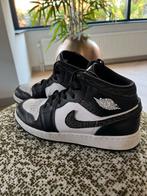 Jordans Maat 38 - Weinig Gedragen!, Kleding | Dames, Schoenen, Ophalen of Verzenden, Zo goed als nieuw, Zwart, Sneakers of Gympen