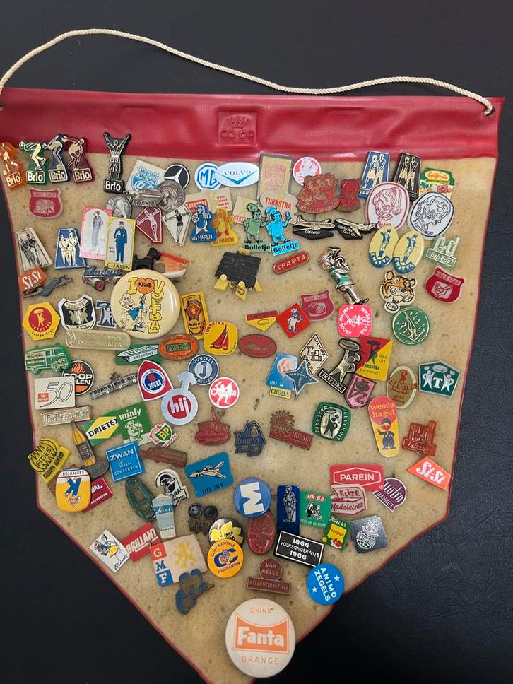 Verzameling Speldjes/Pins - Diverse Onderwerpen, Verzamelen, Speldjes, Pins en Buttons, Gebruikt, Speldje of Pin, Overige onderwerpen