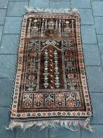 Perzisch tapijt handgeknoopt, Antiek en Kunst, Antiek | Kleden en Textiel, Ophalen of Verzenden