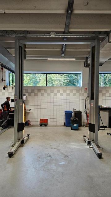 2 koloms hefbrug autobrug Koni KS 2025 2500Kg 1993 Rot beschikbaar voor biedingen